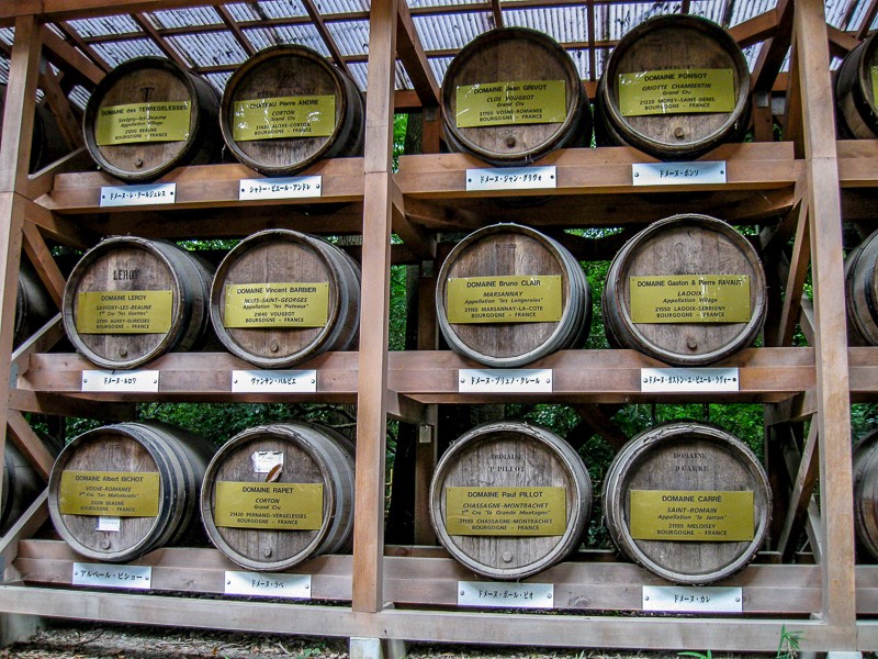 Wine barrels given to Japan from France as a token of friendship