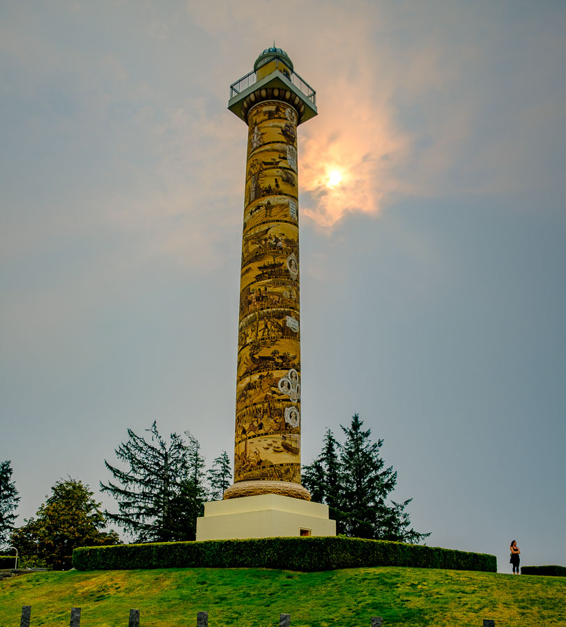Moody sky and visitor at the Astoria Column