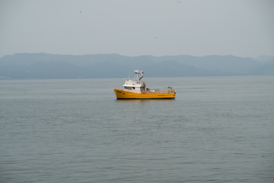 Picture of boat in OR out of focus