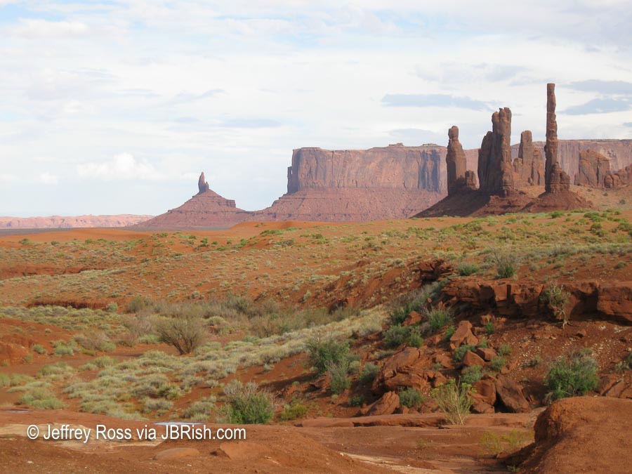 Original picture of the Yei Bi Chei Spires and the Totem Pole